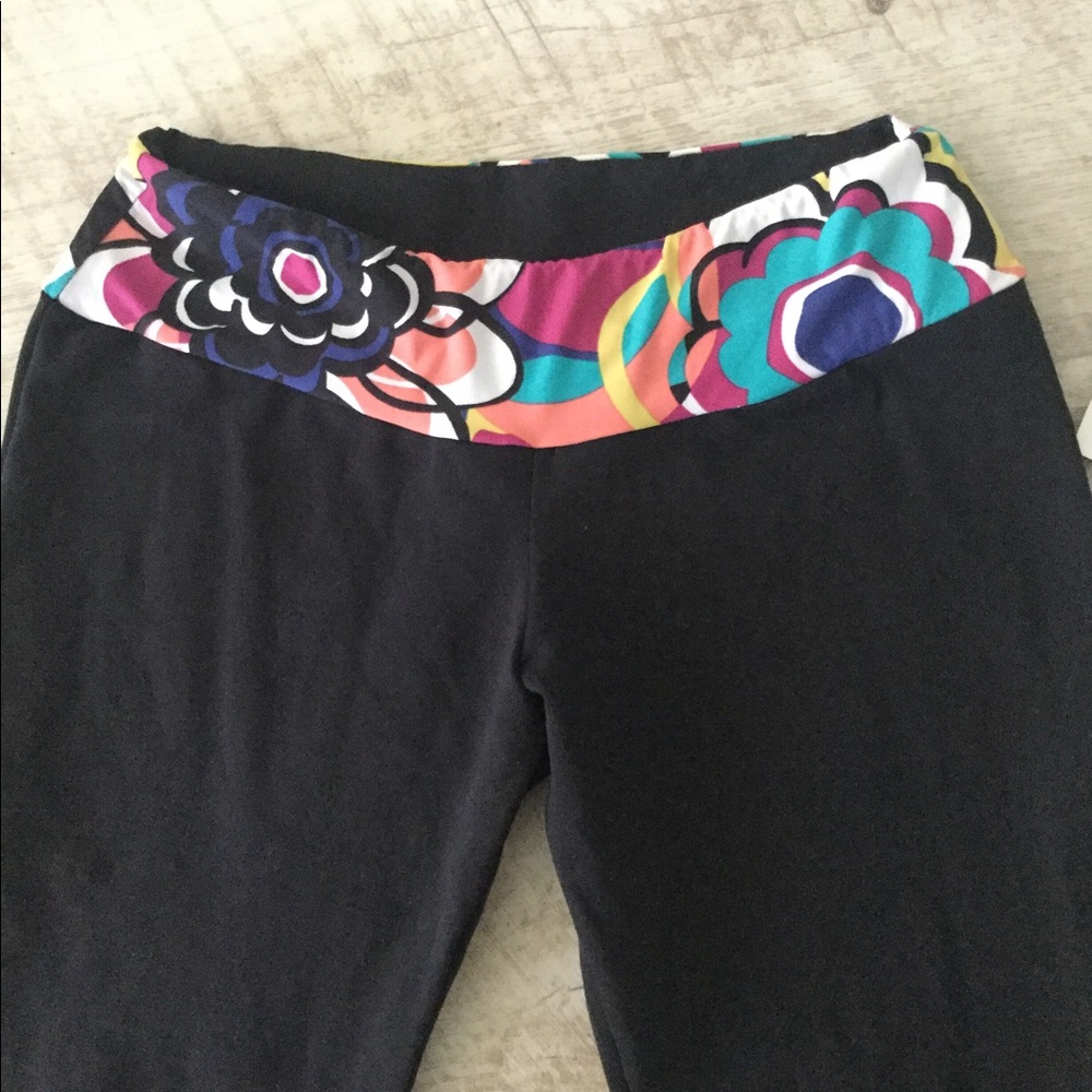 Brand New Lino Fitness Pants